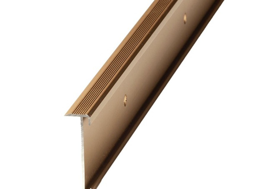 TRAPRENOVATIE SET Belakos CERVO 86 / 860 / PVC ( SET Ten behoeve van 4 TRAPTREDES + PROFIELEN )