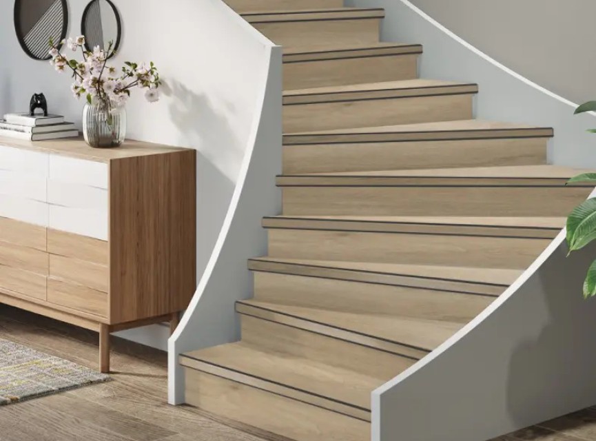 TRAPRENOVATIE SET Belakos CERVO 86 / 860 / PVC ( SET Ten behoeve van 4 TRAPTREDES + PROFIELEN )