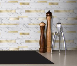 Oppio Wit Marmerlook met GOUDEN ALU Wildverband - Zelfklevend Mozaiek 303x298x4mm