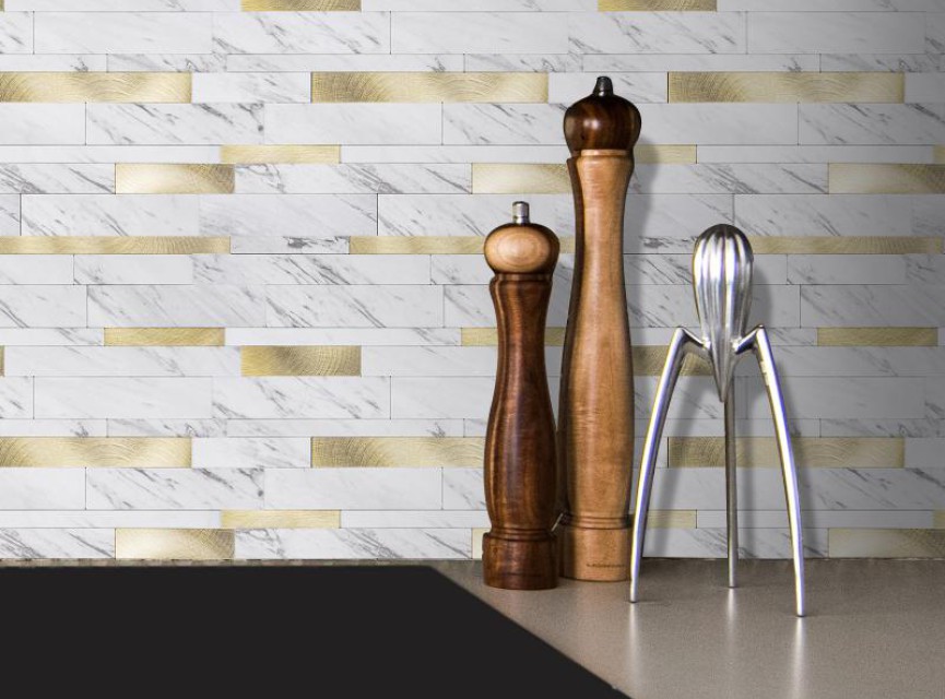 Oppio Wit Marmerlook met GOUDEN ALU Wildverband - Zelfklevend Mozaiek 303x298x4mm