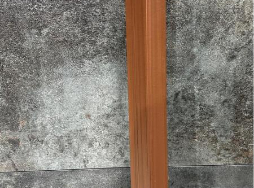 Oppio TEAK - HOEKPROFIEL 290x5x5 cm WPC ( 360° volledig bedekkende beschermlaag )