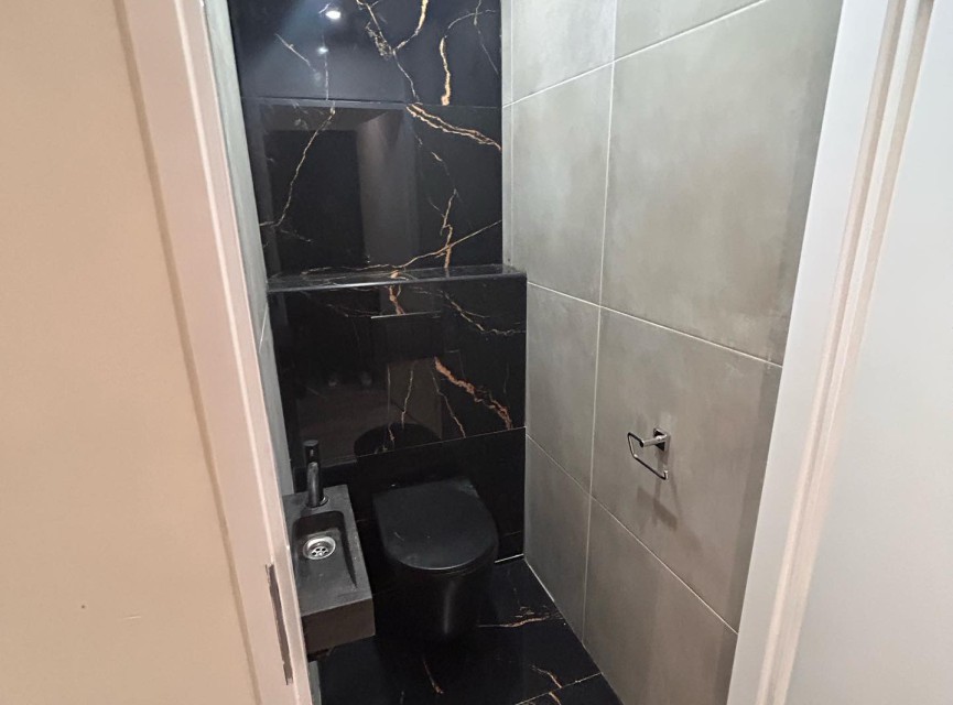 Latina Goud Zwart hoogglans 60x120 vloertegel en wandtegel