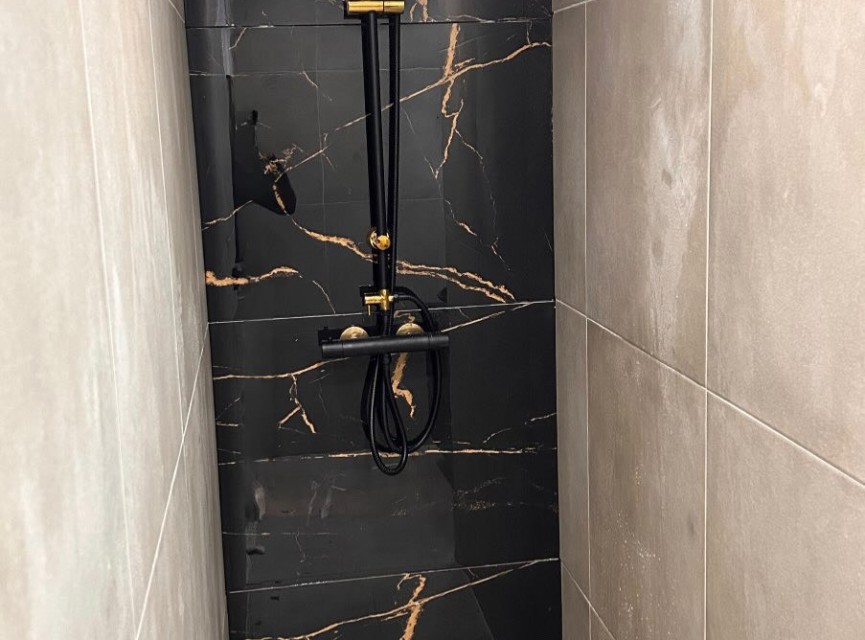 Latina Goud Zwart hoogglans 60x120 vloertegel en wandtegel