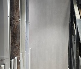 Oppio €72 PER PANEEL - 120x280x0,3 cm - PVC Wandpaneel MAT Beton Licht Grijs