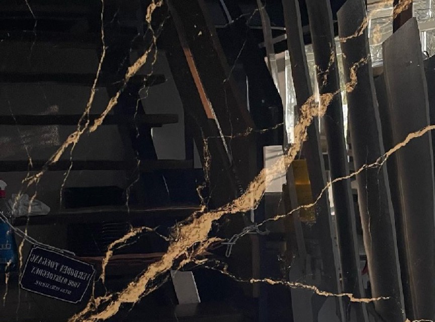 Latina Goud Zwart hoogglans 60x120 vloertegel en wandtegel