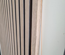 Eindlat Lattenwand kleur: Walnoot 280x27x21