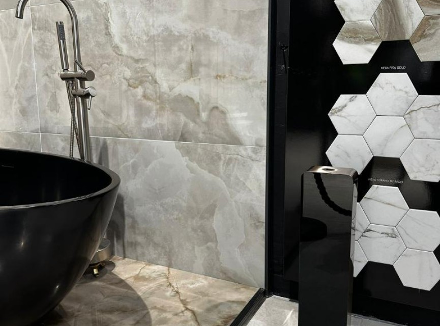 Mersense | Burano Diffuser Zwart / Goud - Dekking tot 900m3