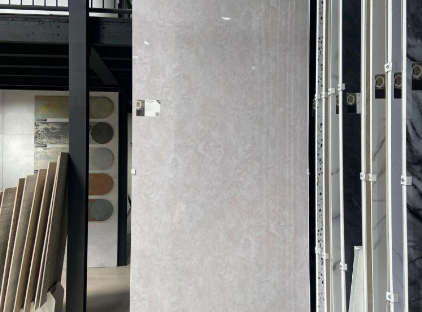 Oppio €69 PER PANEEL - 120x280x0,3 cm – Sardonyx PVC Wandpaneel Hoogglans
