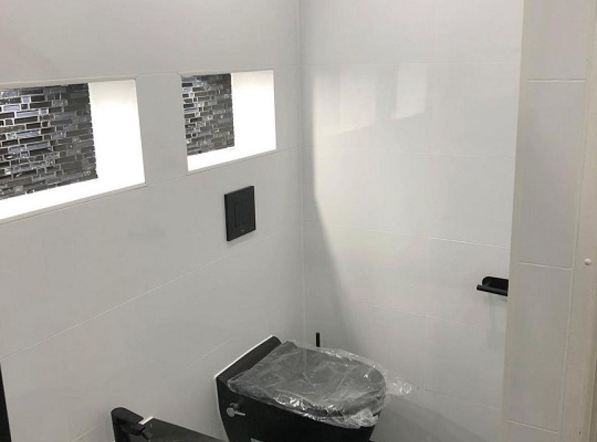 Hoogglans wit 30x60 Wandtegels Gerectificeerd t.b.v. Badkamer , Toilet en Keuken