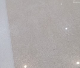 Metropol Beige 80x80| Halfglans Vloertegel Woonkamer