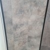 Proefstaal - Kronotex Mega Naxos D3000 / MAPLETON Lichtgrijs Marmer Tegel Laminaat Tegel Laminaat / Tegellaminaat 8mm V4 / Woonkamer / Winkelruimte / Slaapkamer