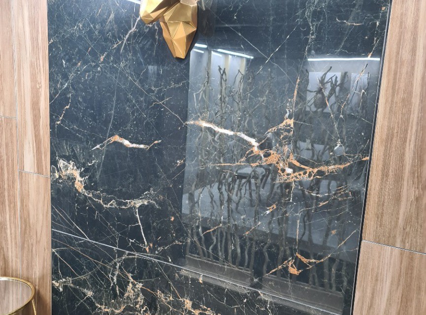 Ceasar Black Gold 60x120 LEVIGLASS / Hoogglans Vloertegels / Woonkamer / Winkel Ruimte / Badkamer