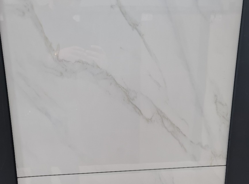 Cuba Bianco Hoogglans Vloertegel 60x60 / Woonkamer / Slaapkamer / Badkamer En Winkelruimte