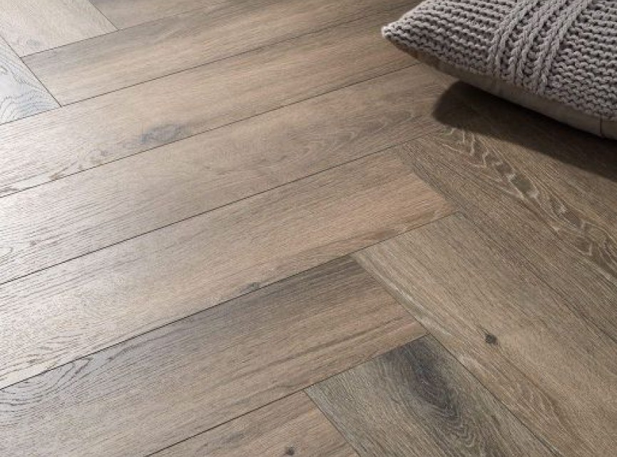 Floorlife Bayside Waterproof Visgraat laminaat Eiken warm bruin 15x60
