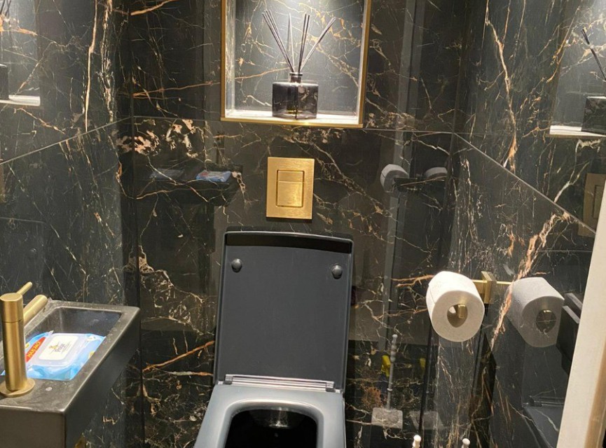 Ceasar Black Gold 60x120 LEVIGLASS / Hoogglans Vloertegels / Woonkamer / Winkel Ruimte / Badkamer