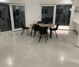 Metropol Gris 80x80| Halfglans Vloertegel Woonkamer