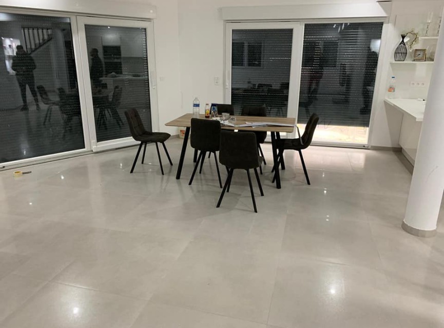 Metropol Gris 80x80| Halfglans Vloertegel Woonkamer