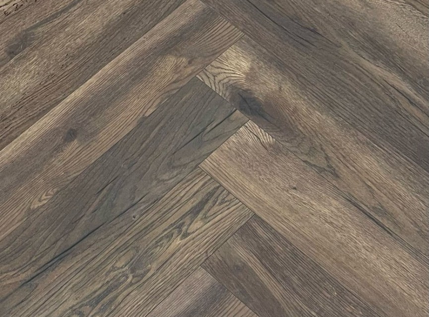 Floorlife Bayside Waterproof Visgraat laminaat donker gerookt 15x60