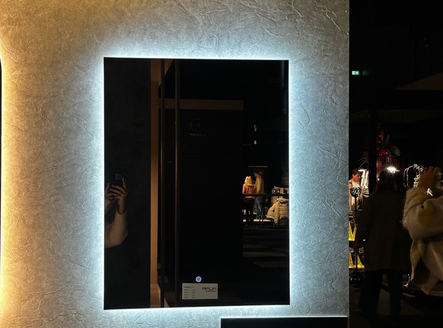 PRISMA Vierkant 60x80 ( RANDLOOS ) Badkamerspiegel met verlichting