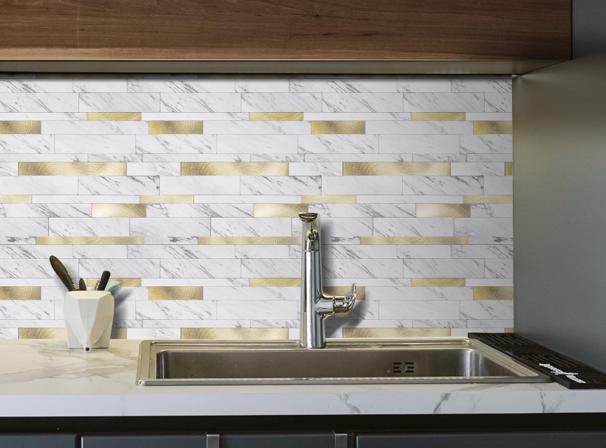 Oppio Wit Marmerlook met GOUDEN ALU Wildverband - Zelfklevend Mozaiek 303x298x4mm