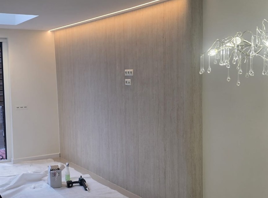 MUOZO - Italy Travertin 60x280 Flexibele Wandpanelen - Brandvertragend & Flexibel
