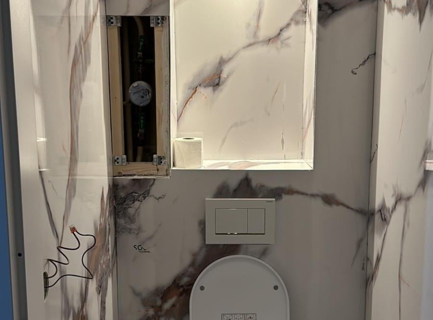 Oppio €49 PER PANEEL - PVC Wandpaneel Calacatta Gold Hoogglans - 120x280x0,3 cm